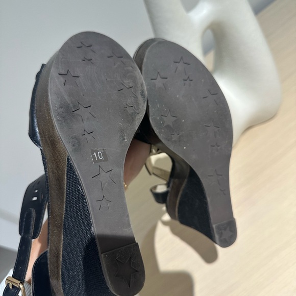 Bucco Capensis laser cut wedge sandal - Picture 5 of 6